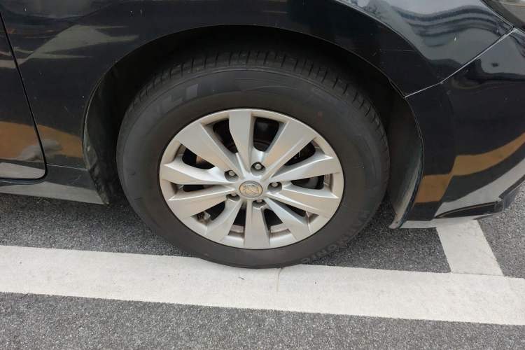 Used Nissan Teana 2018 2.0L XL Smart Upgrade Edition Right Front Wheel Hub