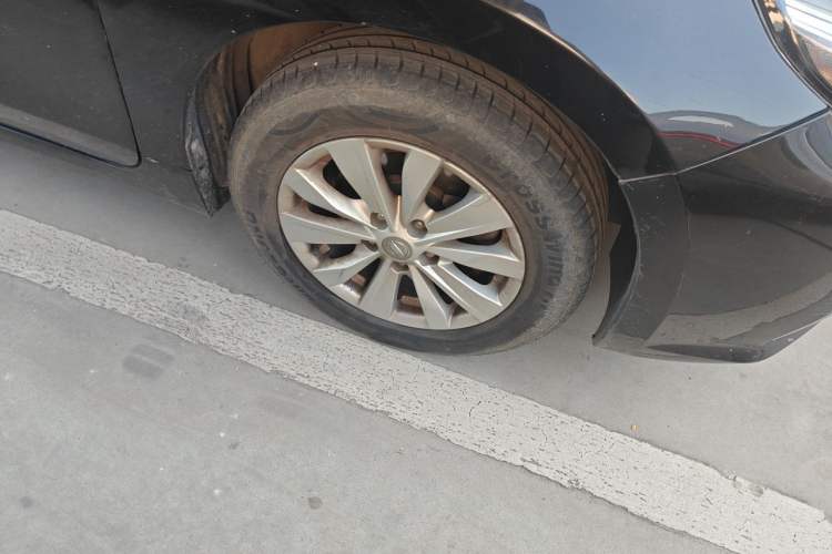 Used Nissan Teana 2018 2.0L XL Smart Upgrade Edition Right Front Wheel Hub