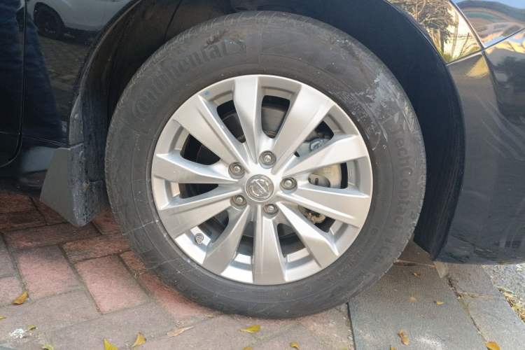 Used Nissan Teana 2018 2.0L XL Smart Upgrade Edition Right Front Wheel Hub