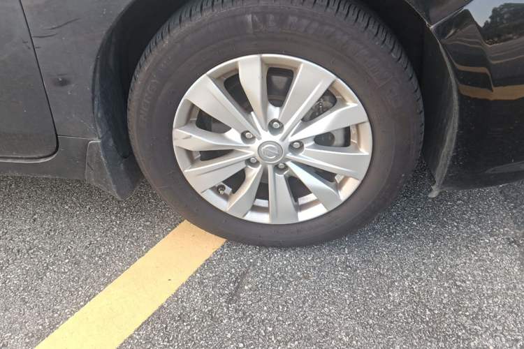 Used Nissan Teana 2018 2.0L XL Smart Upgrade Edition Right Front Wheel Hub