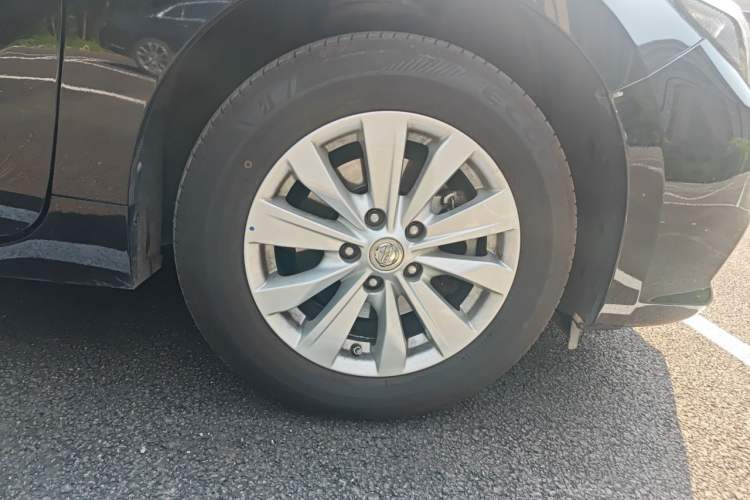 Used Nissan Teana 2018 2.0L XL Smart Upgrade Edition Right Front Wheel Hub