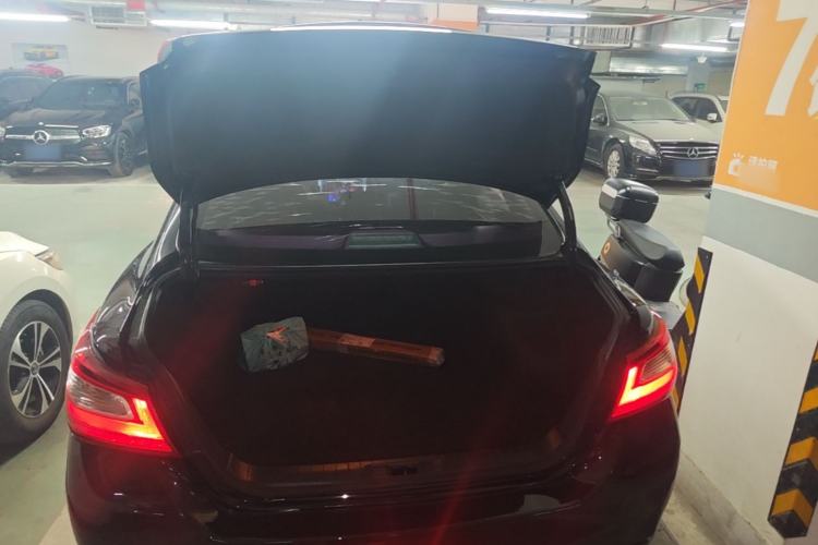 Used Nissan Teana 2018 2.0L XL Smart Upgrade Edition Trunk