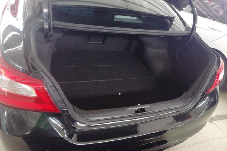 Used Nissan Teana 2018 2.0L XL Smart Upgrade Edition Trunk