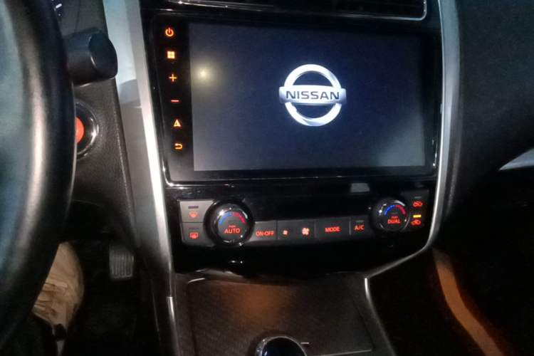 Used Nissan Teana 2018 2.0L XL Smart Upgrade Edition Audio And AC Panel