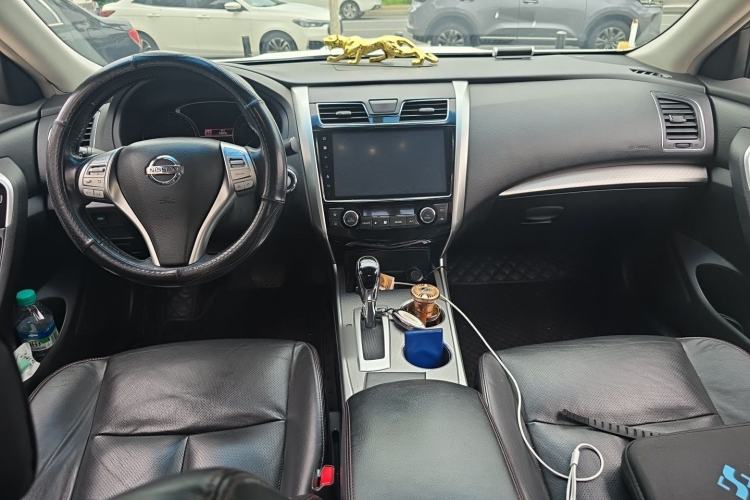 Used Nissan Teana 2018 2.0L XL Smart Upgrade Edition Center Console