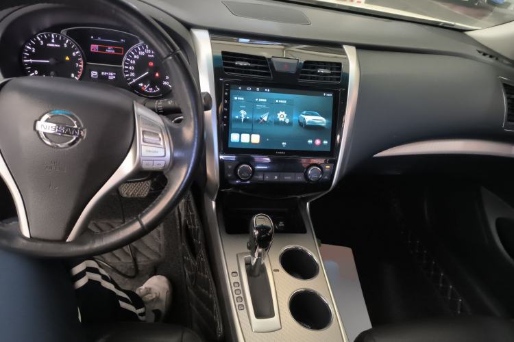 Used Nissan Teana 2018 2.0L XL Smart Upgrade Edition Center Console