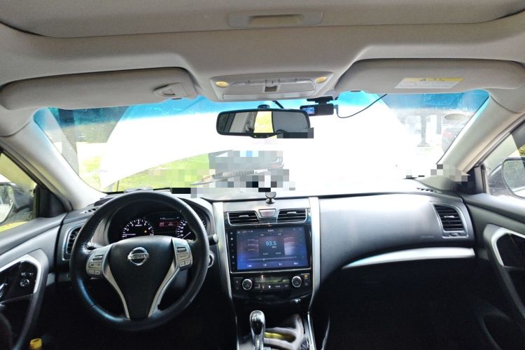 Used Nissan Teana 2018 2.0L XL Smart Upgrade Edition Center Console