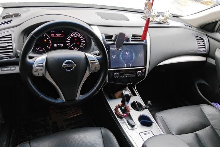Used Nissan Teana 2018 2.0L XL Smart Upgrade Edition Center Console