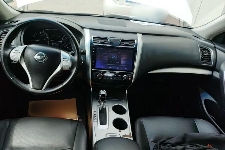 Used Nissan Teana 2018 2.0L XL Smart Upgrade Edition Center Console