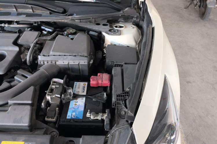Used Nissan Teana 2018 2.0L XL Smart Upgrade Edition Engine Bay Left