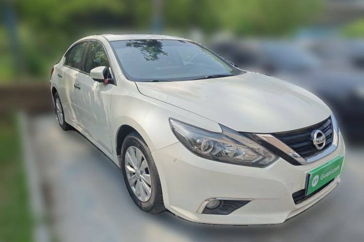 Used Nissan Teana 2018 2.0L XL Smart Upgrade Edition Front Right 45 Deg