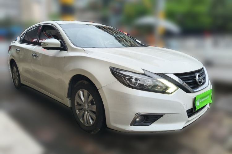 Used Nissan Teana 2018 2.0L XL Smart Upgrade Edition Front Right 45 Deg