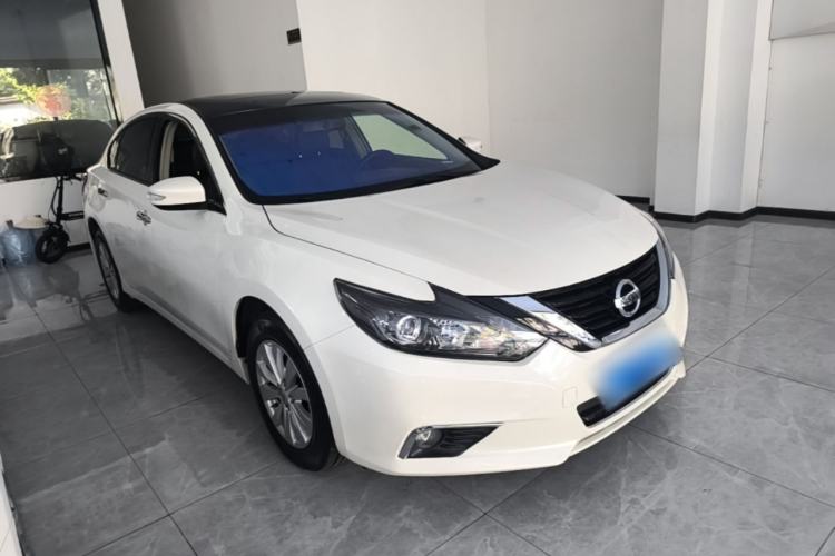 Used Nissan Teana 2018 2.0L XL Smart Upgrade Edition Front Right 45 Deg
