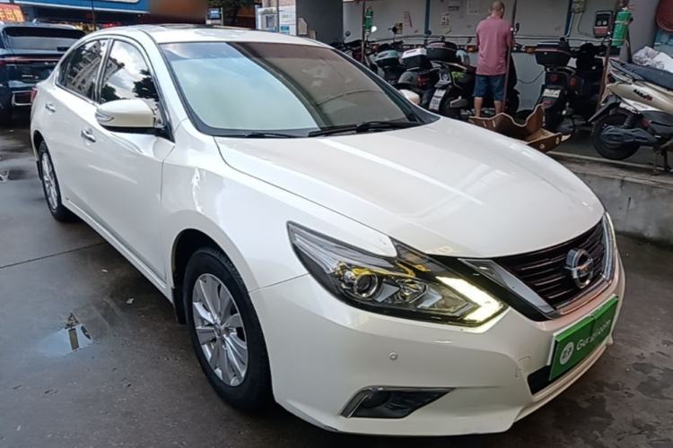 Used Nissan Teana 2018 2.0L XL Smart Upgrade Edition Front Right 45 Deg