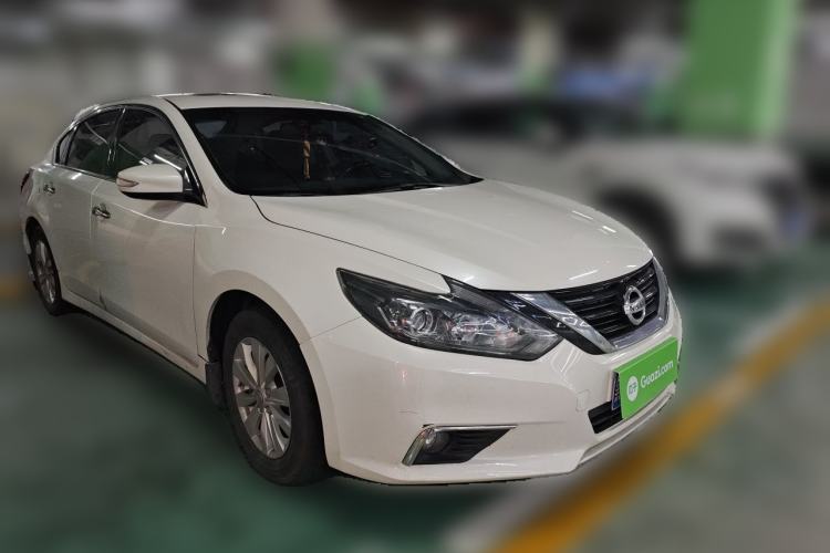 Used Nissan Teana 2018 2.0L XL Smart Upgrade Edition Front Right 45 Deg