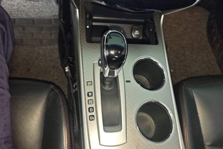 Used Nissan Teana 2018 2.0L XL Smart Upgrade Edition Gear Lever