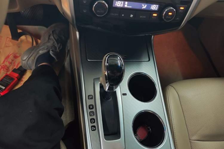 Used Nissan Teana 2018 2.0L XL Smart Upgrade Edition Gear Lever