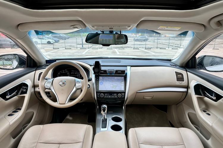 Used Nissan Teana 2018 2.0L XL Smart Upgrade Edition Interior 3