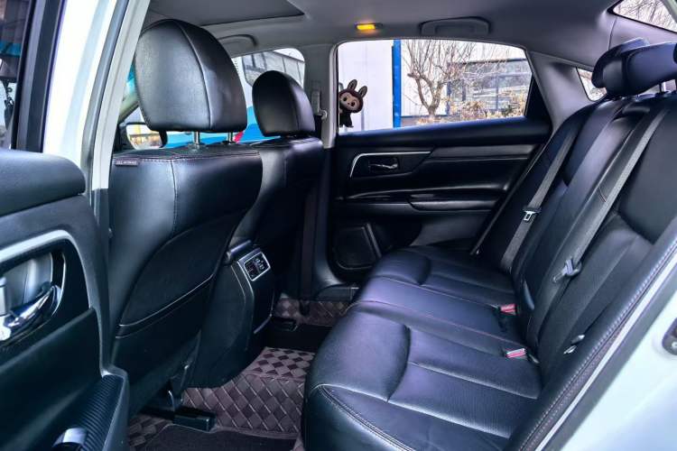 Used Nissan Teana 2018 2.0L XL Smart Upgrade Edition Interior 3