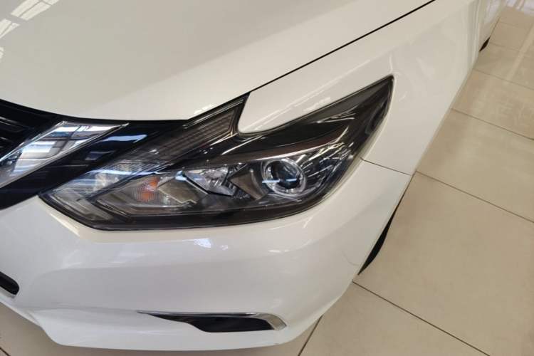 Used Nissan Teana 2018 2.0L XL Smart Upgrade Edition Left Front Headlight