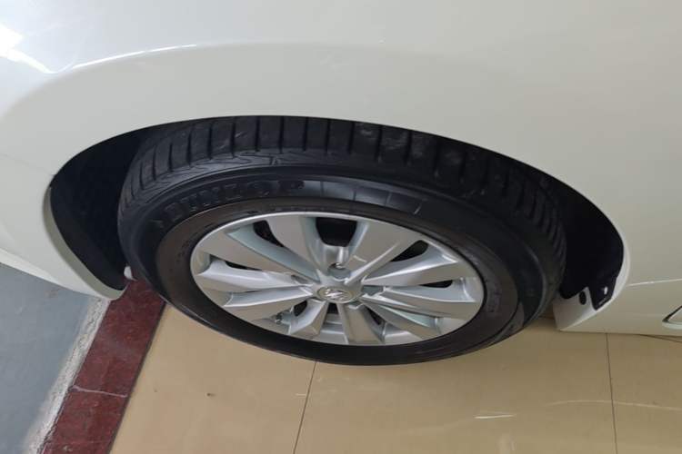 Used Nissan Teana 2018 2.0L XL Smart Upgrade Edition Left Front Wheel Hub