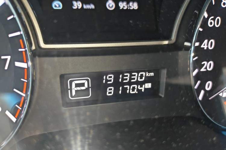 Used Nissan Teana 2018 2.0L XL Smart Upgrade Edition Odometer Close Up