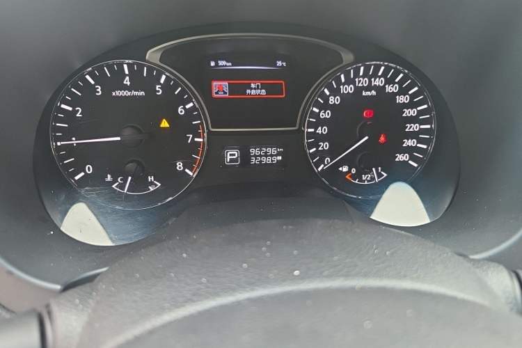 Used Nissan Teana 2018 2.0L XL Smart Upgrade Edition Odometer Close Up