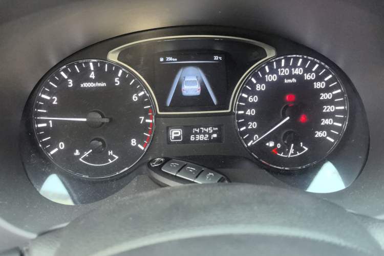 Used Nissan Teana 2018 2.0L XL Smart Upgrade Edition Odometer Close Up