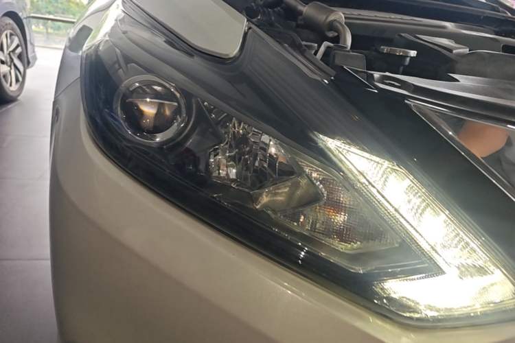 Used Nissan Teana 2018 2.0L XL Smart Upgrade Edition Right Front Headlight