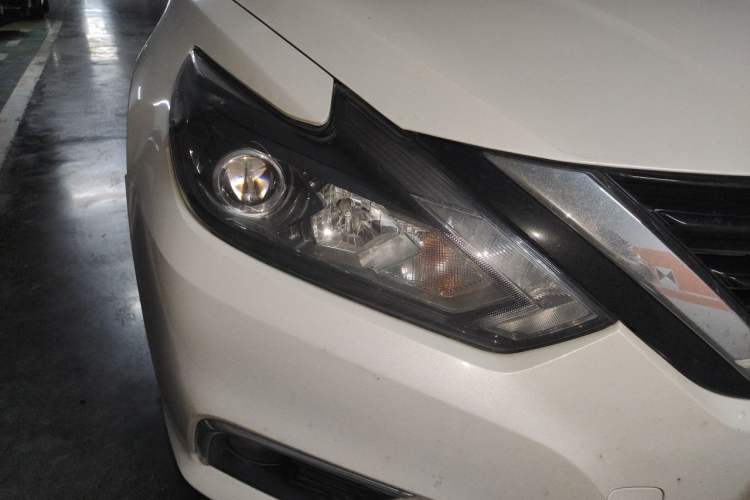 Used Nissan Teana 2018 2.0L XL Smart Upgrade Edition Right Front Headlight