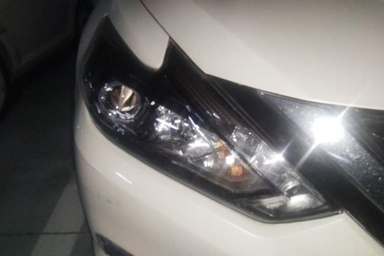 Used Nissan Teana 2018 2.0L XL Smart Upgrade Edition Right Front Headlight