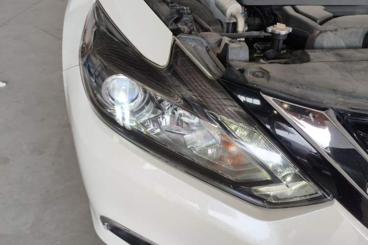 Used Nissan Teana 2018 2.0L XL Smart Upgrade Edition Right Front Headlight