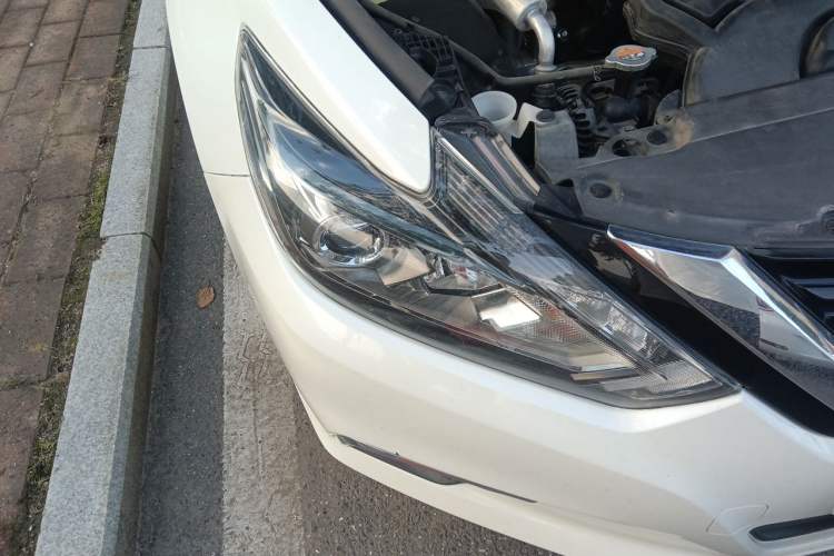 Used Nissan Teana 2018 2.0L XL Smart Upgrade Edition Right Front Headlight