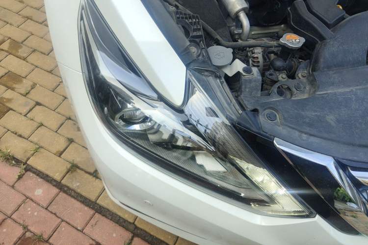 Used Nissan Teana 2018 2.0L XL Smart Upgrade Edition Right Front Headlight