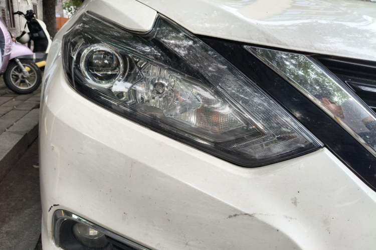 Used Nissan Teana 2018 2.0L XL Smart Upgrade Edition Right Front Headlight