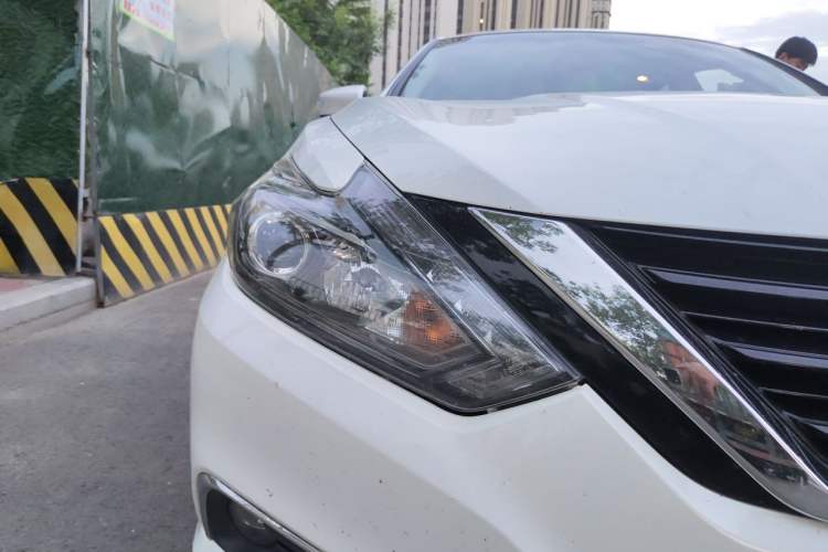 Used Nissan Teana 2018 2.0L XL Smart Upgrade Edition Right Front Headlight
