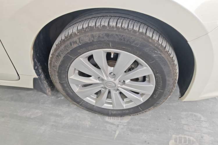 Used Nissan Teana 2018 2.0L XL Smart Upgrade Edition Right Front Wheel Hub