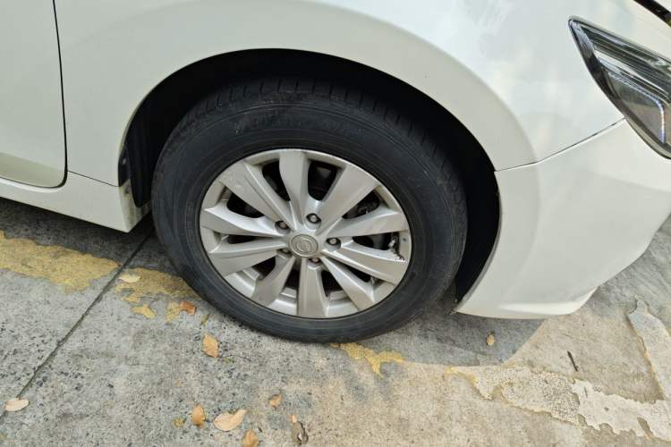 Used Nissan Teana 2018 2.0L XL Smart Upgrade Edition Right Front Wheel Hub