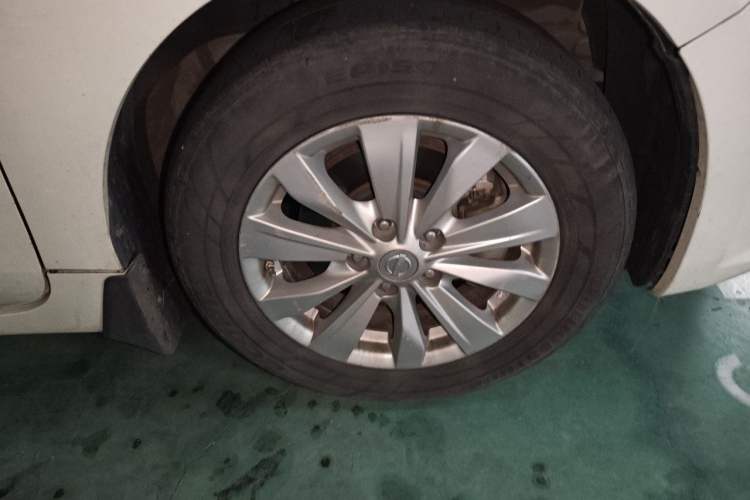 Used Nissan Teana 2018 2.0L XL Smart Upgrade Edition Right Front Wheel Hub