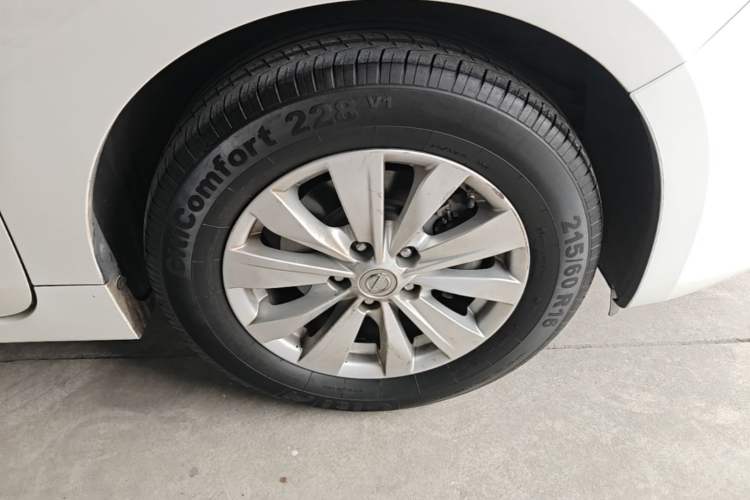 Used Nissan Teana 2018 2.0L XL Smart Upgrade Edition Right Front Wheel Hub