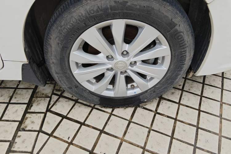 Used Nissan Teana 2018 2.0L XL Smart Upgrade Edition Right Front Wheel Hub