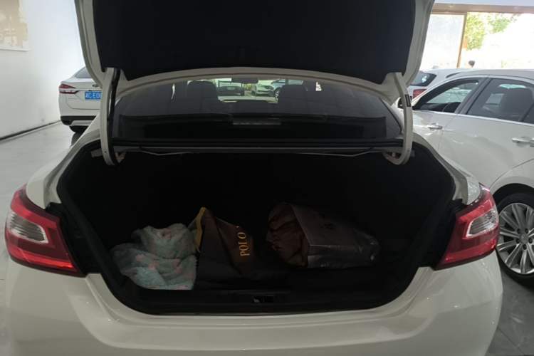Used Nissan Teana 2018 2.0L XL Smart Upgrade Edition Trunk