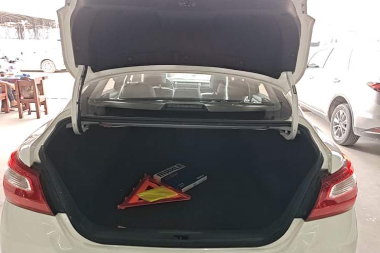 Used Nissan Teana 2018 2.0L XL Smart Upgrade Edition Trunk