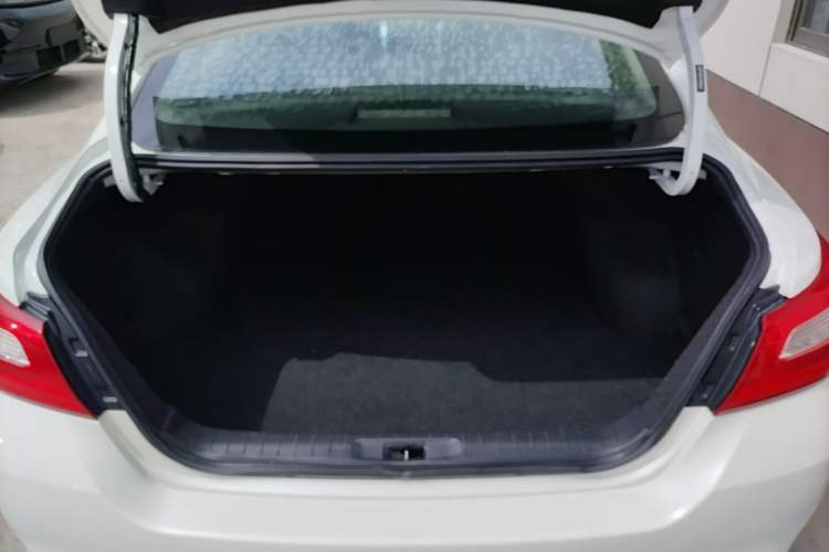 Used Nissan Teana 2018 2.0L XL Smart Upgrade Edition Trunk