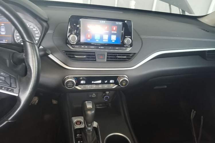 Used Nissan Teana 2019 2.0L XL Comfort Edition Audio And AC Panel