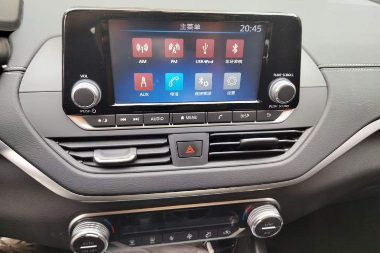 Used Nissan Teana 2019 2.0L XL Comfort Edition Audio And AC Panel