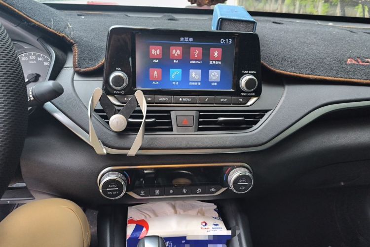 Used Nissan Teana 2019 2.0L XL Comfort Edition Audio And AC Panel