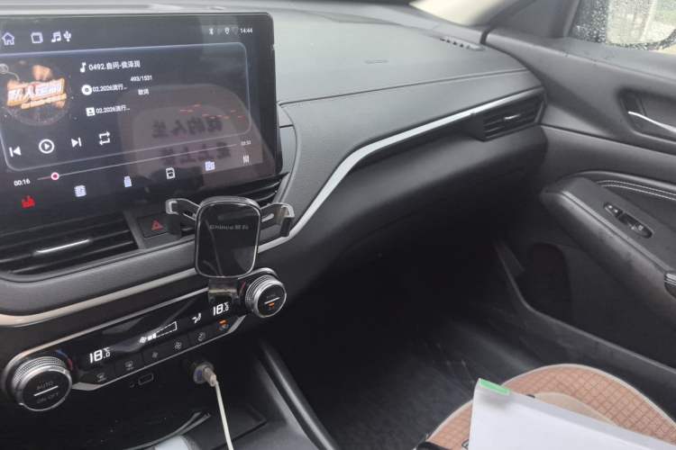 Used Nissan Teana 2019 2.0L XL Comfort Edition Audio And AC Panel