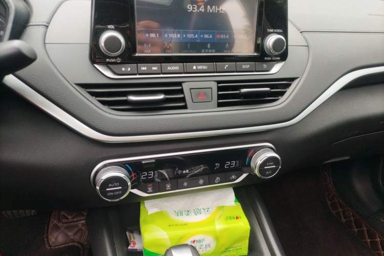 Used Nissan Teana 2019 2.0L XL Comfort Edition Audio And AC Panel