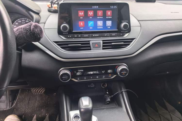 Used Nissan Teana 2019 2.0L XL Comfort Edition Audio And AC Panel
